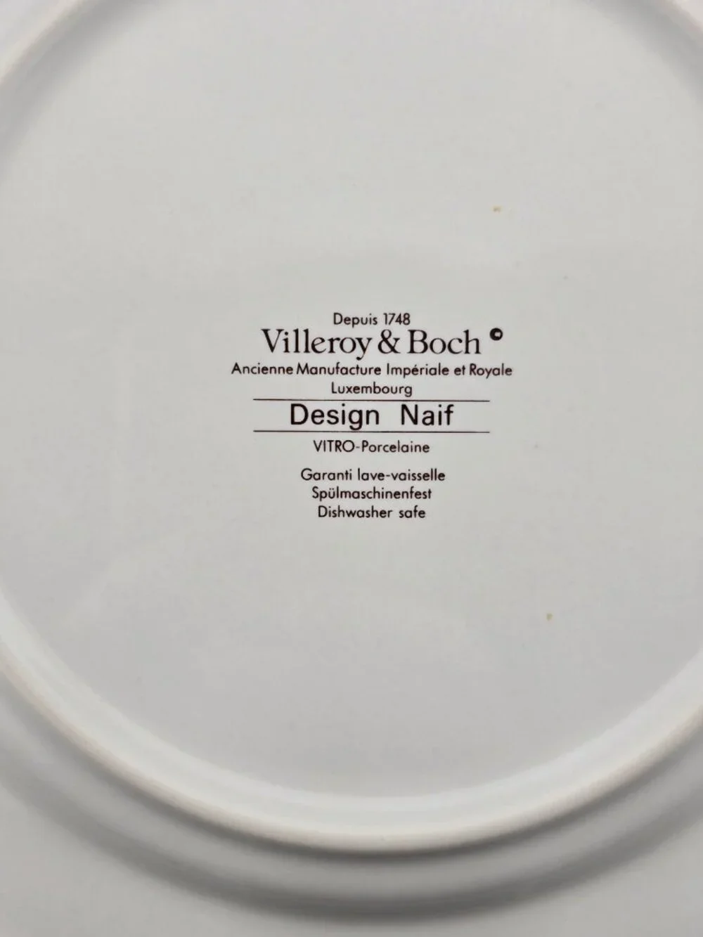 Villeroy & Boch Design Naif Porcelain Salad Plate 8.25